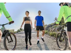 Korte heren sportbroek<CRIVIT Hot